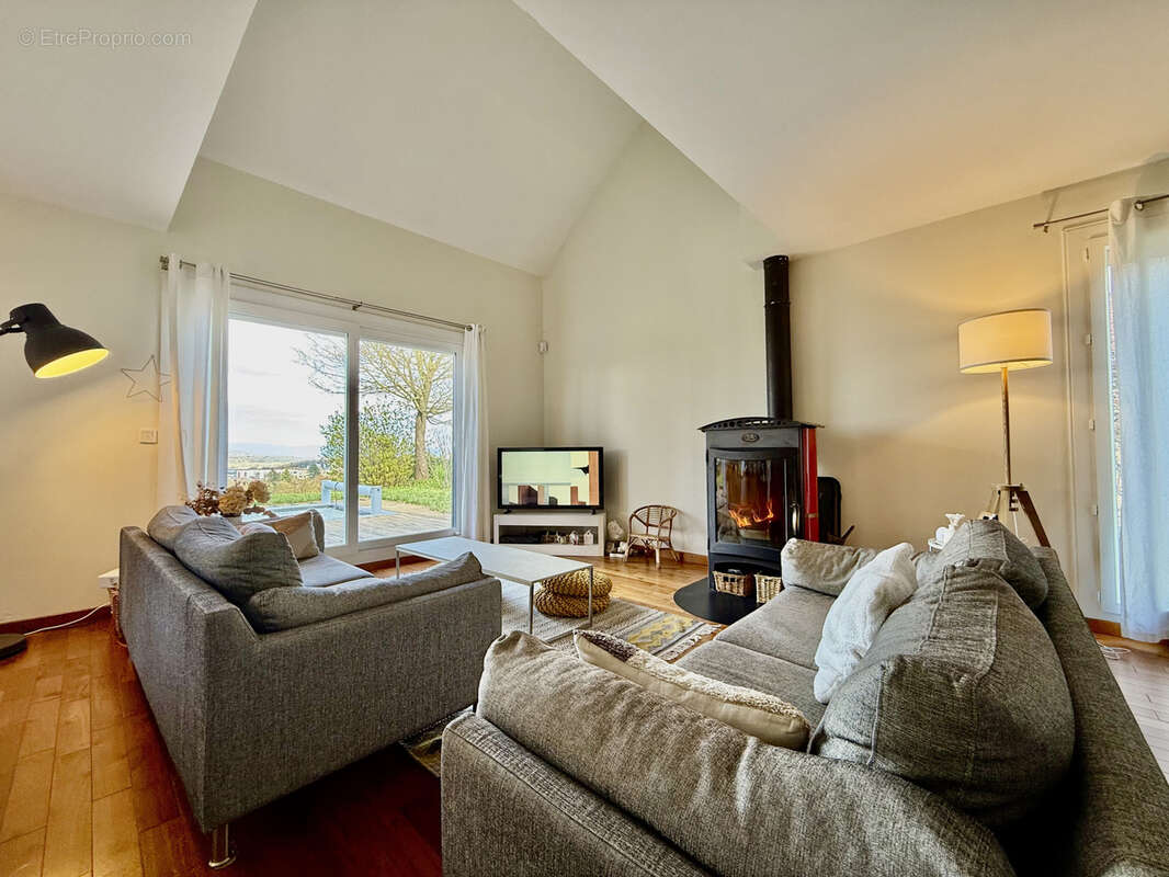 Maison à VILLEFONTAINE