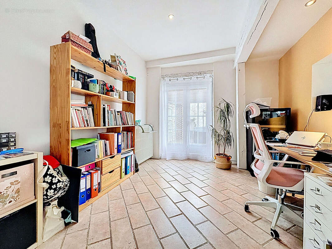 Maison à FRESNAY-LE-GILMERT