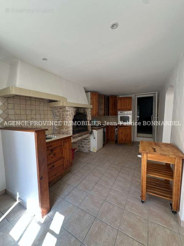 Maison à CHANTEMERLE-LES-GRIGNAN