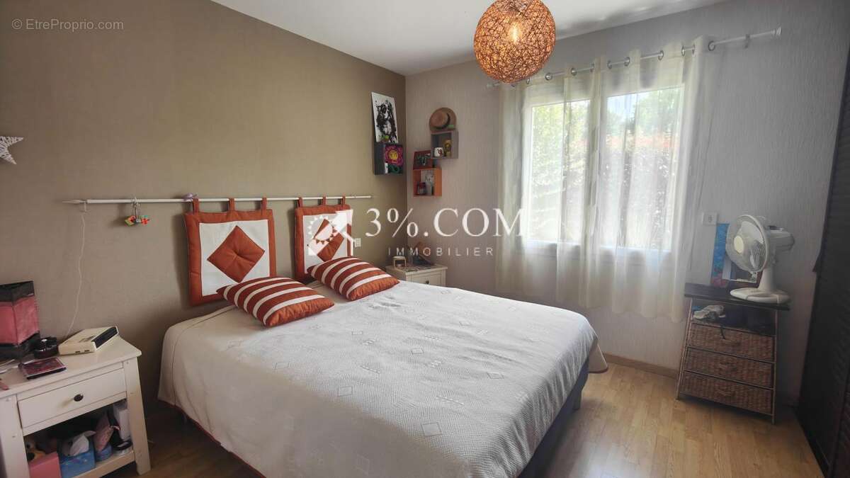 Maison à SAINT-PIERRE-DU-MONT