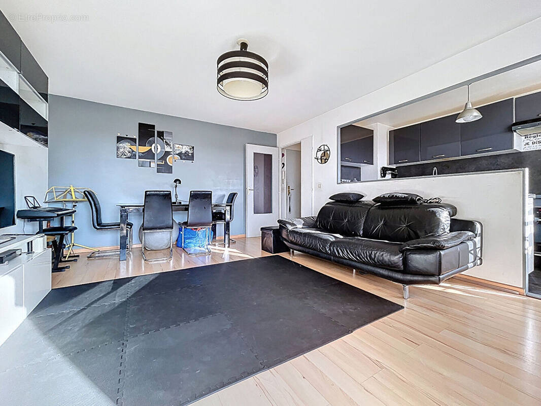 Appartement à LIMEIL-BREVANNES