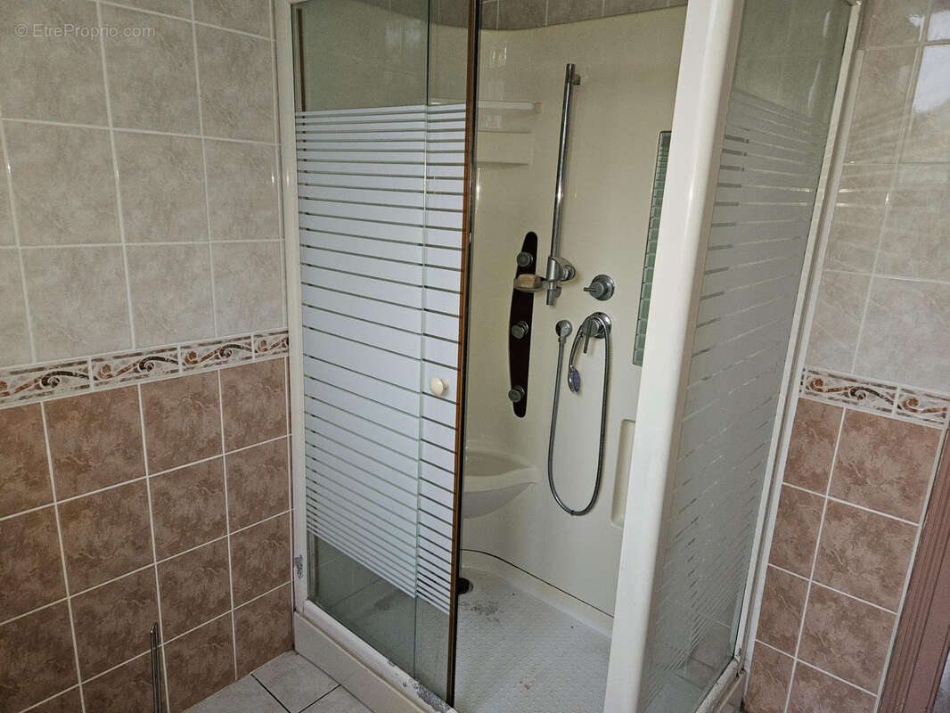 Maison à MARCHEVILLE