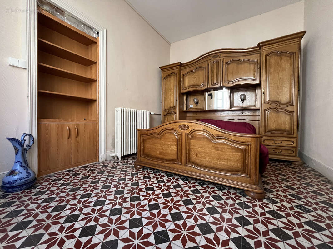 Maison à LEZIGNAN-CORBIERES