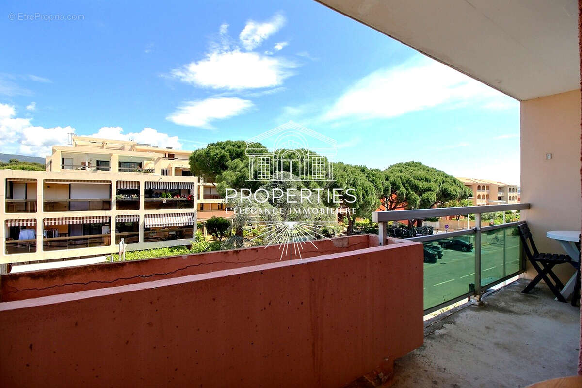 Appartement à BORMES-LES-MIMOSAS