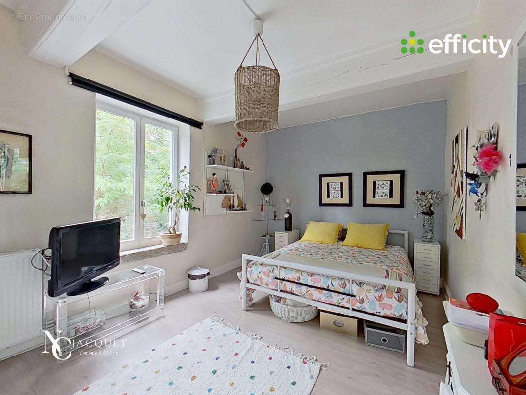 Maison à RILLIEUX-LA-PAPE