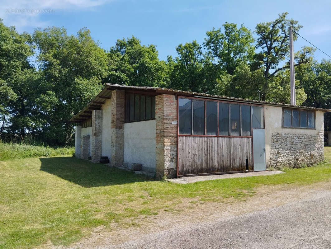 Maison à PUYGAILLARD-DE-QUERCY