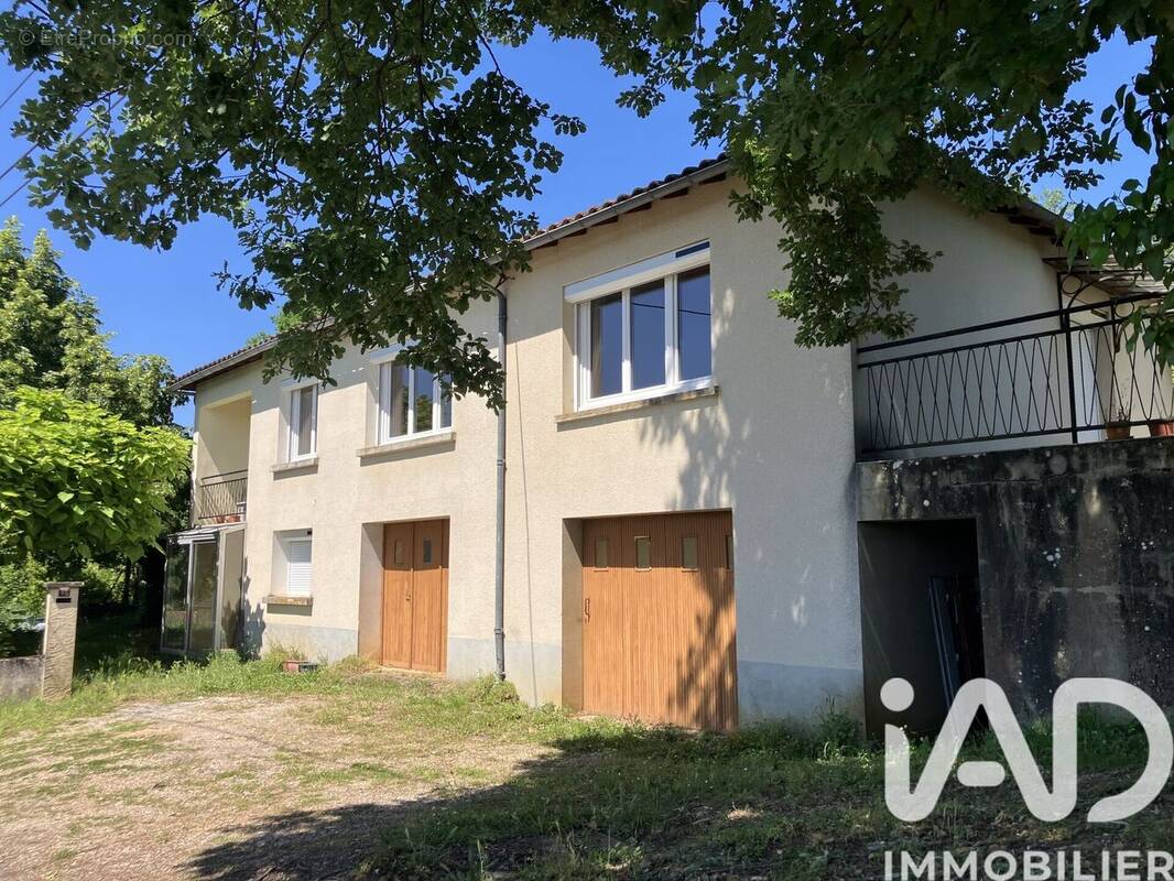 Photo 1 - Maison à COUZE-ET-SAINT-FRONT
