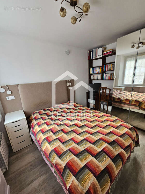 Appartement à VAUX-SUR-SEINE