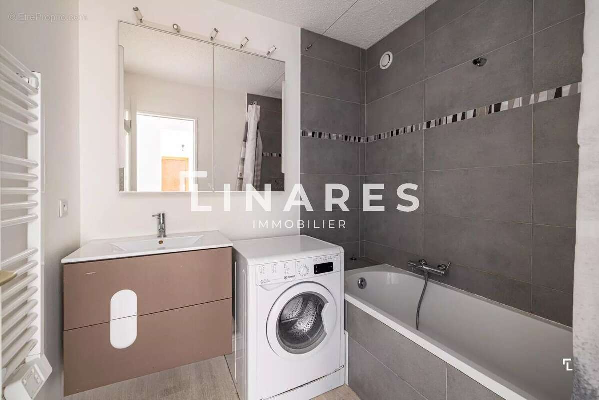 Appartement à MARSEILLE-9E
