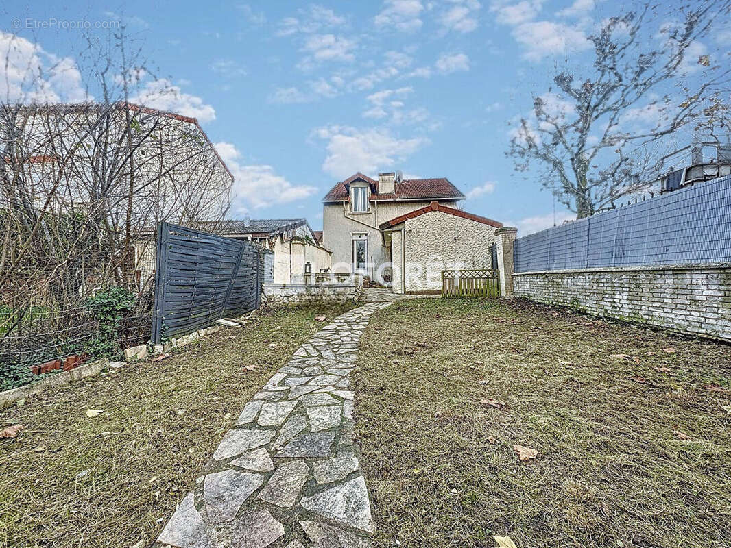 Appartement à CHAMPIGNY-SUR-MARNE