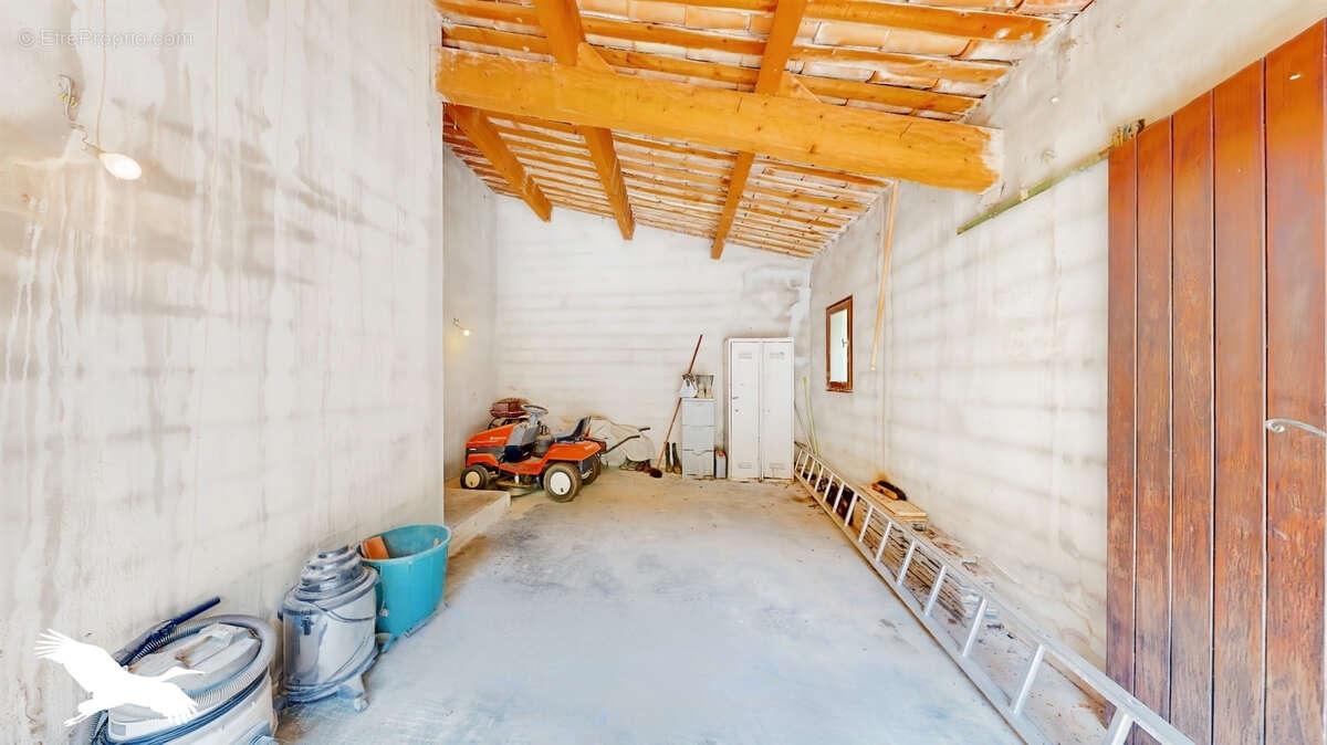 Maison à LA BASTIDE-DES-JOURDANS