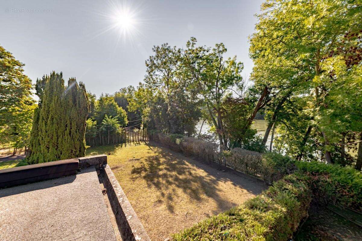 Maison à SOISY-SUR-SEINE