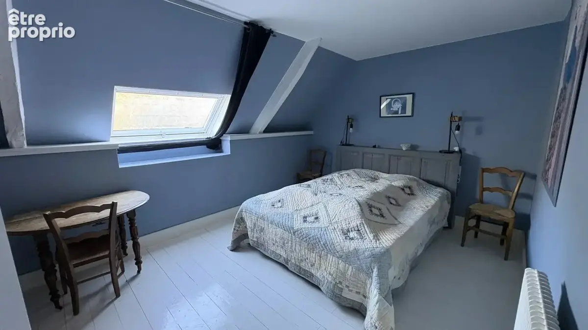 Manoir du xv ème avec dépendances - photo 13