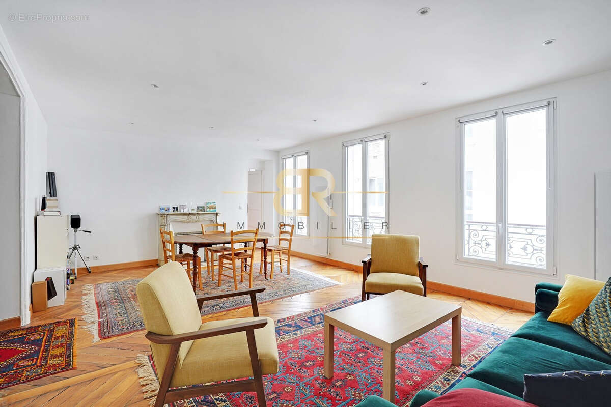 Appartement familial de 4 pièces deux chambres refait à neuf - photo 2