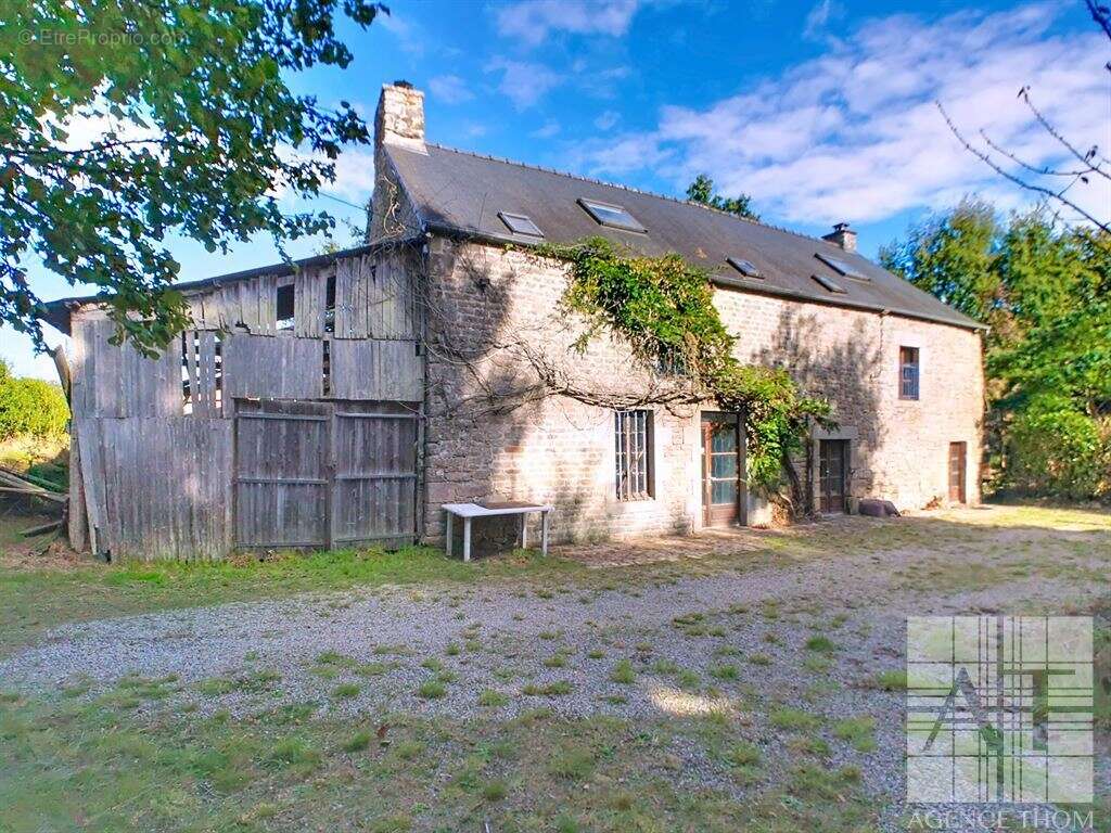 Maison à MEGRIT
