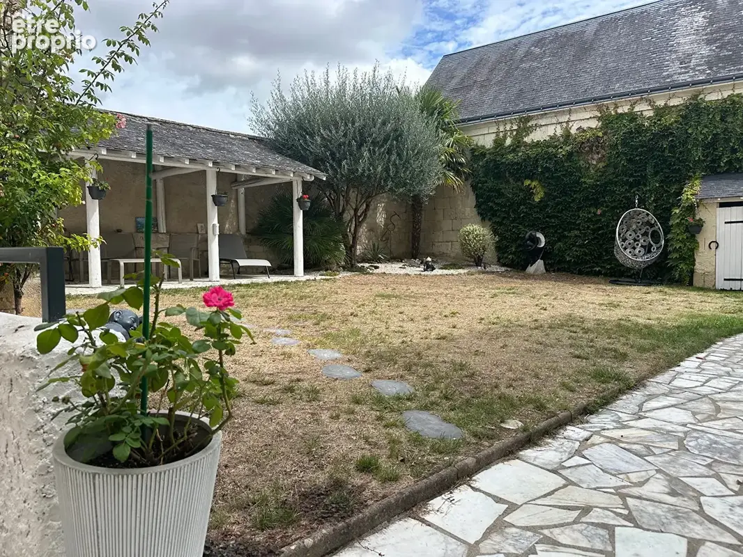 Maison de maître de charme entièrement rénovée de 166 m² à Saint-Épain - photo 11