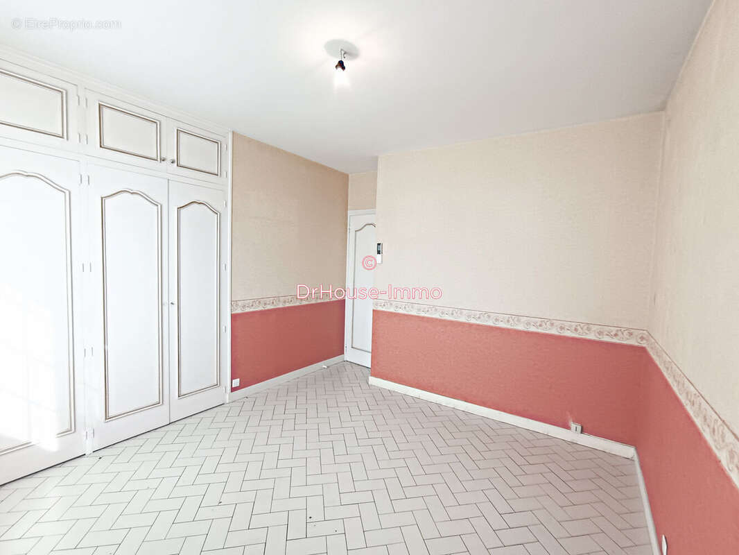 Maison 171 m² à Thouars  - photo 88