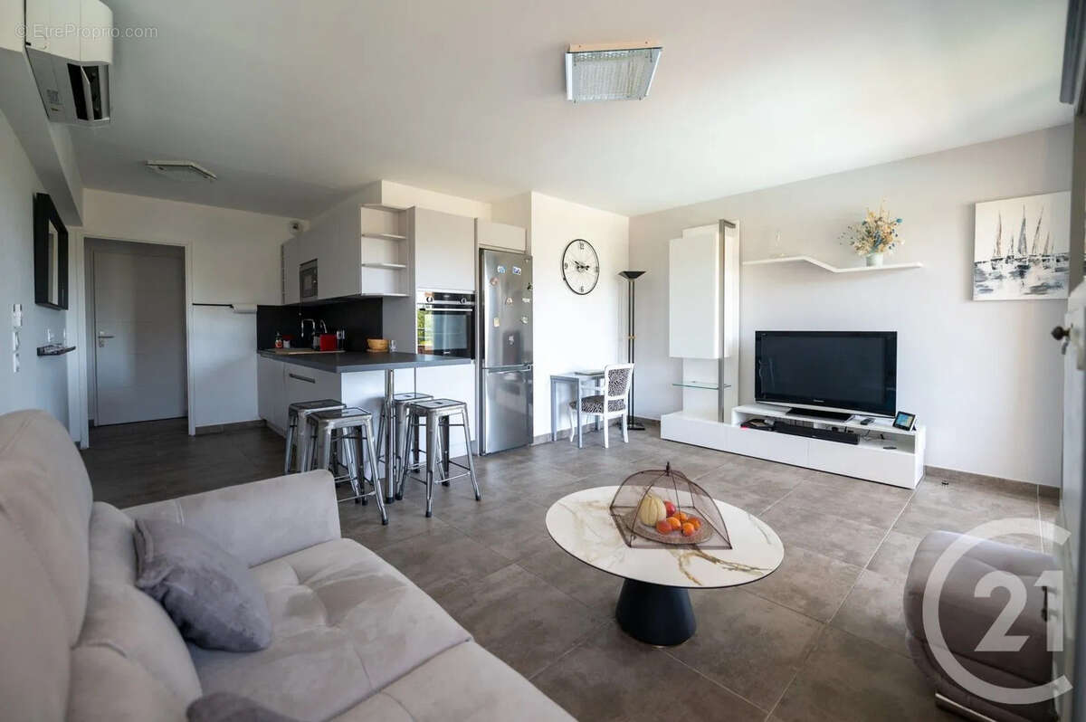 Appartement à BORMES-LES-MIMOSAS