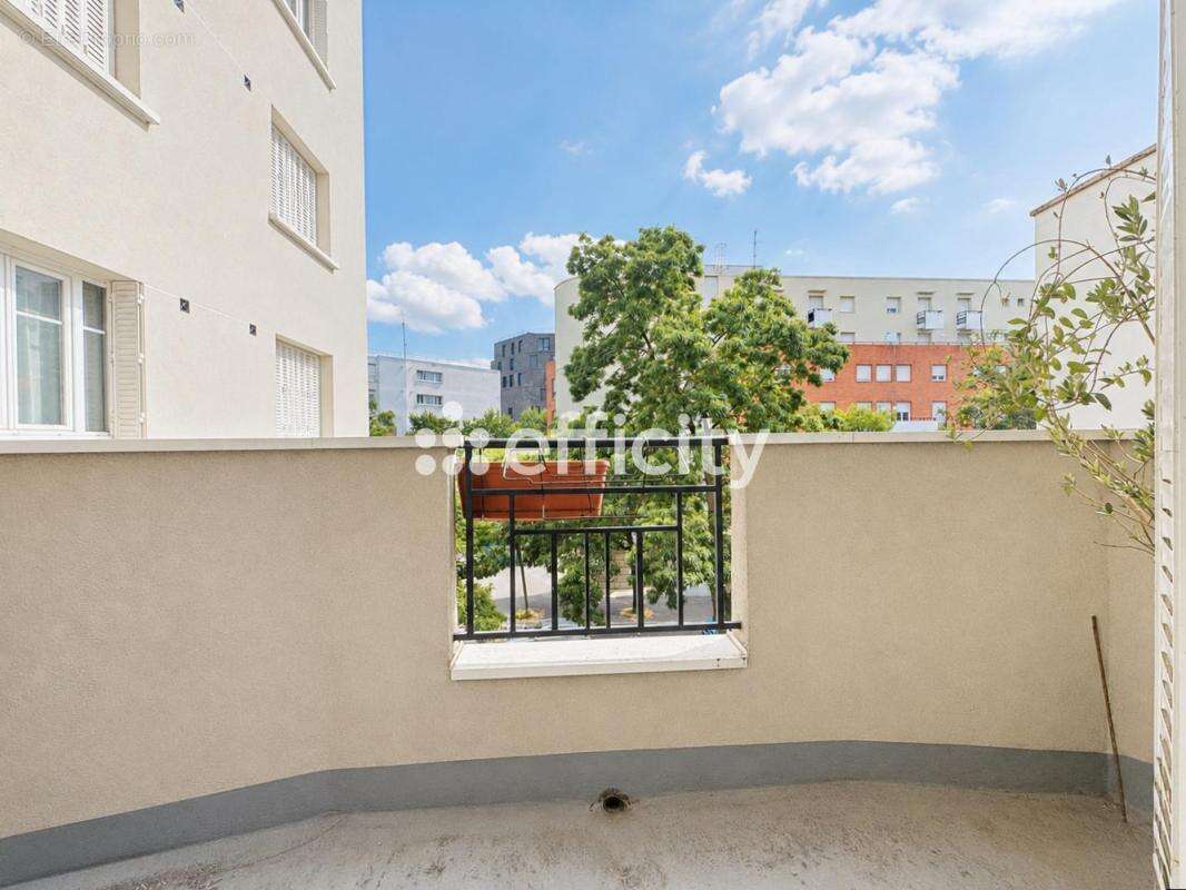 Appartement à PARIS-20E