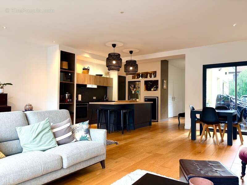 Maison à LE BOUSCAT