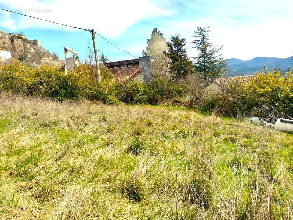 Terrain 600 m² à Trigance  - photo 4