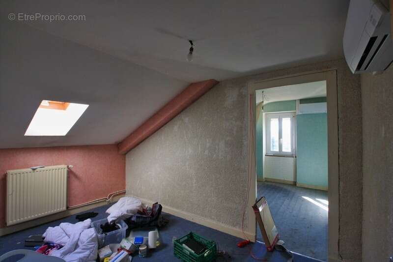 Maison dans un hameau calme, 4 chambres sur un terrain de 246 m² - photo 5