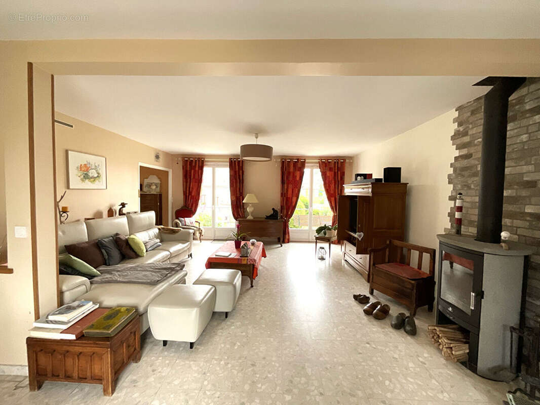 Maison à COURDIMANCHE