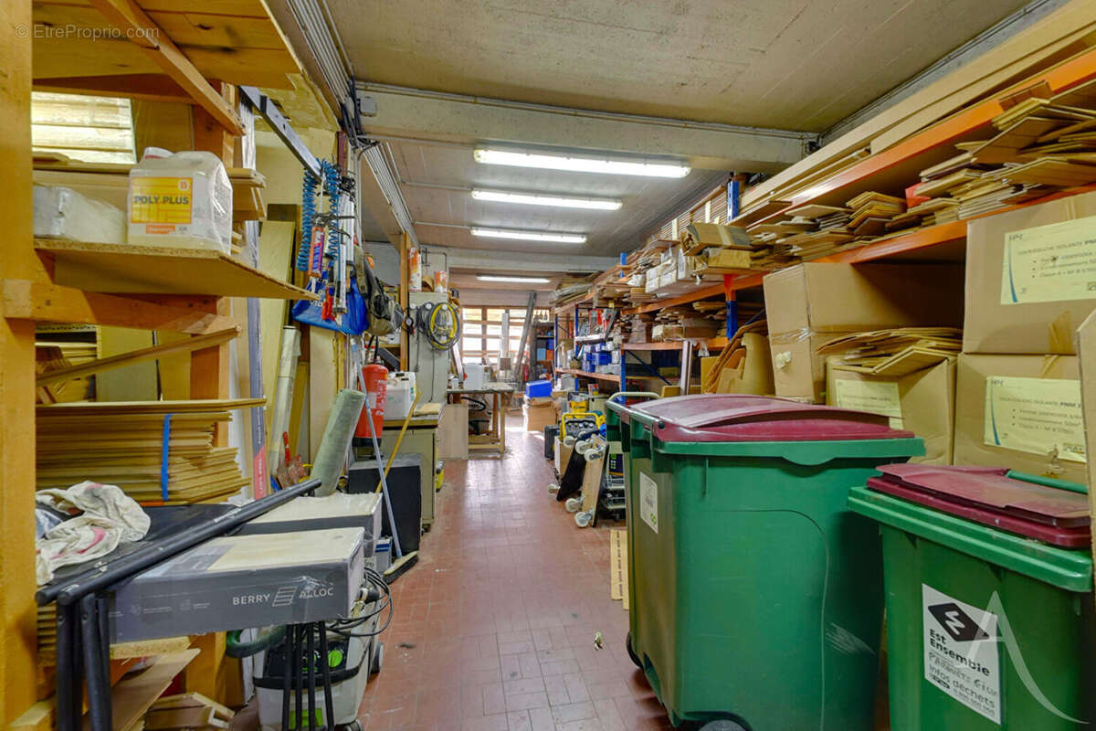 Commerce à ROMAINVILLE