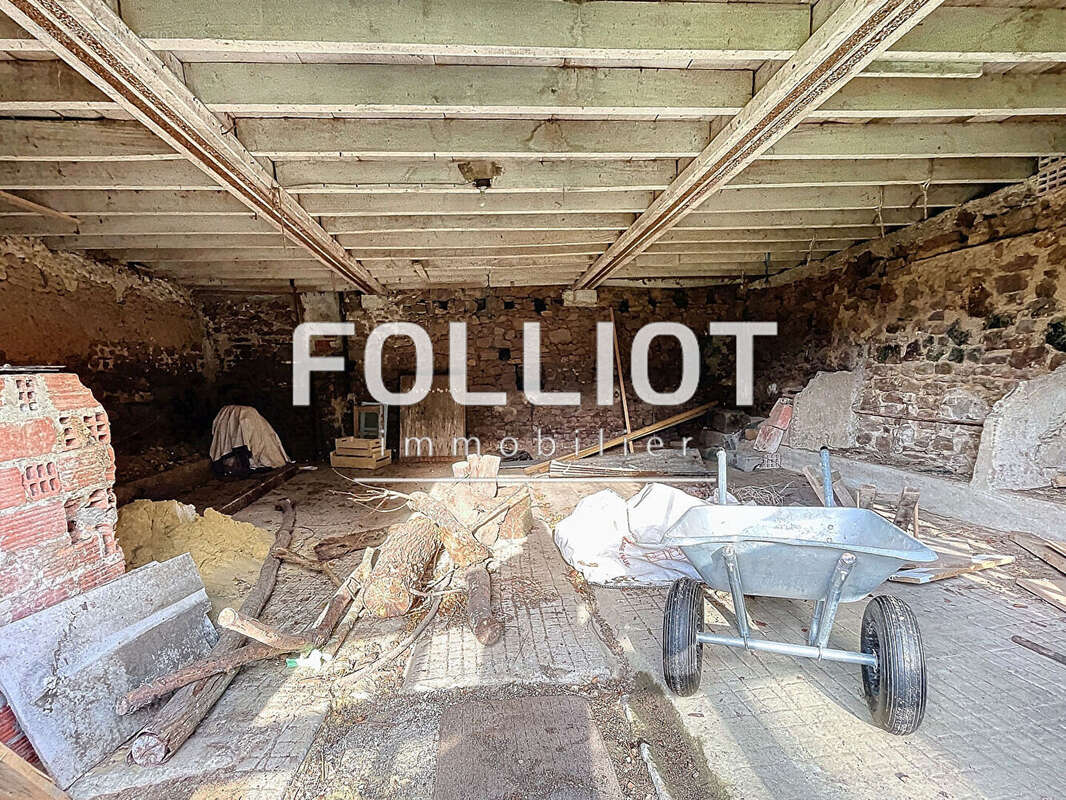 Maison à NOTRE-DAME-DE-CENILLY