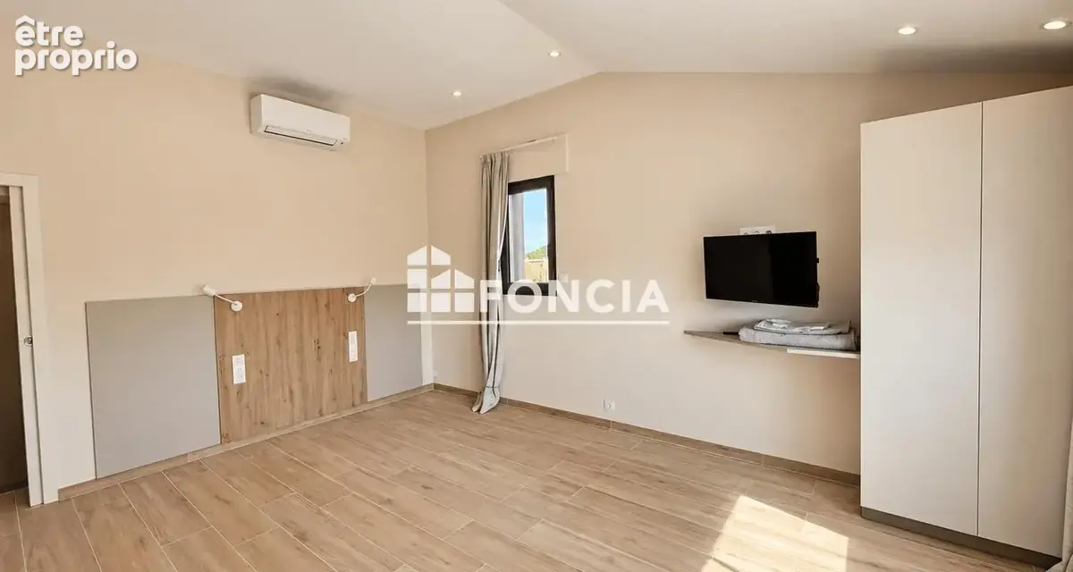 Aigues-mortes – villa d’architecte – prestations haut de gamme – piscine – garage - photo 8