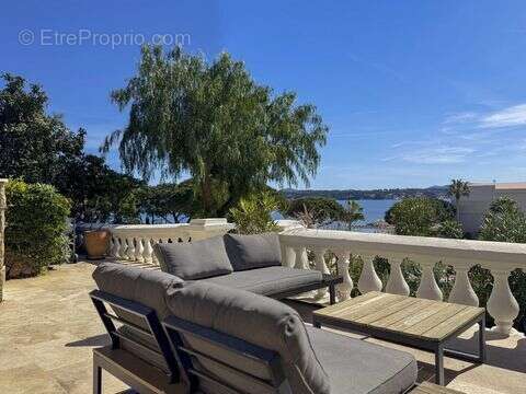 Maison 230 m² à Bandol  - photo 2