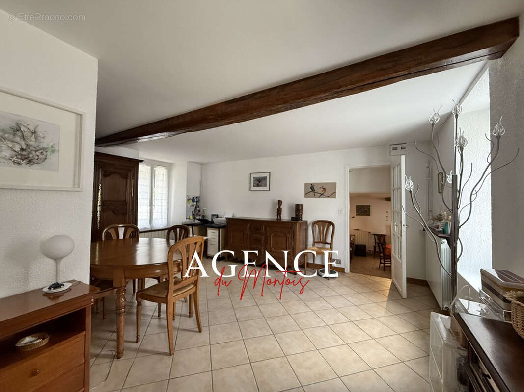 Maison à DONNEMARIE-DONTILLY