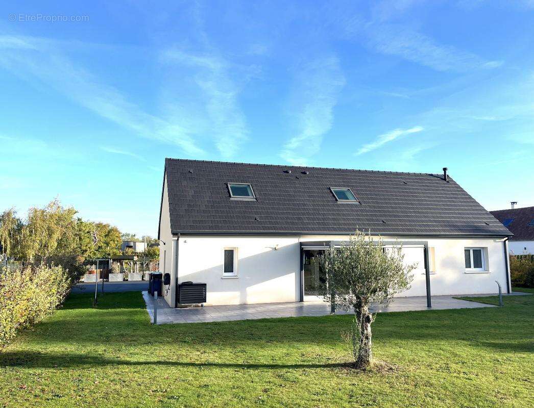 Maison à CHICHEBOVILLE