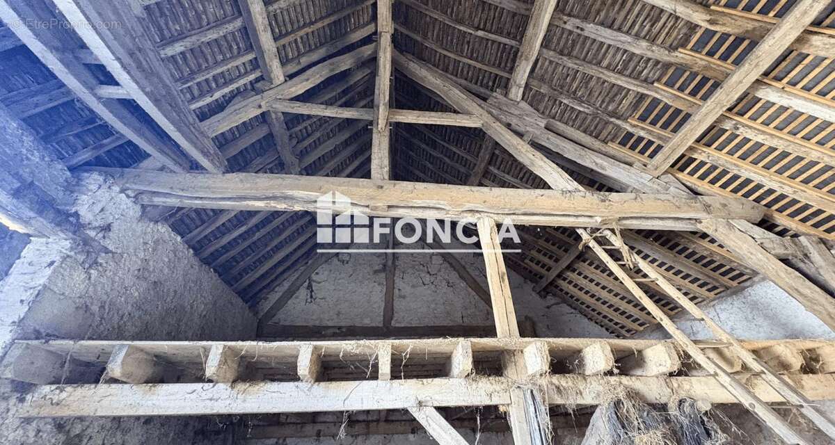 Maison à POCE-SUR-CISSE