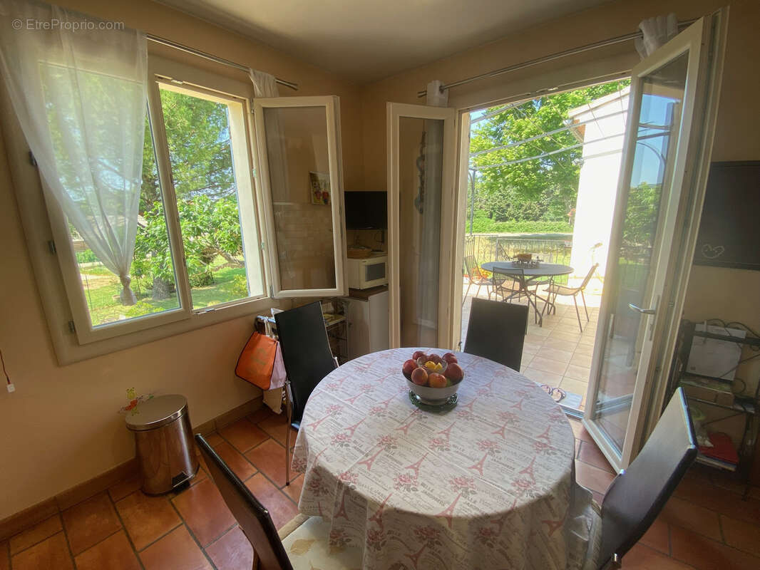 Maison à CADEROUSSE