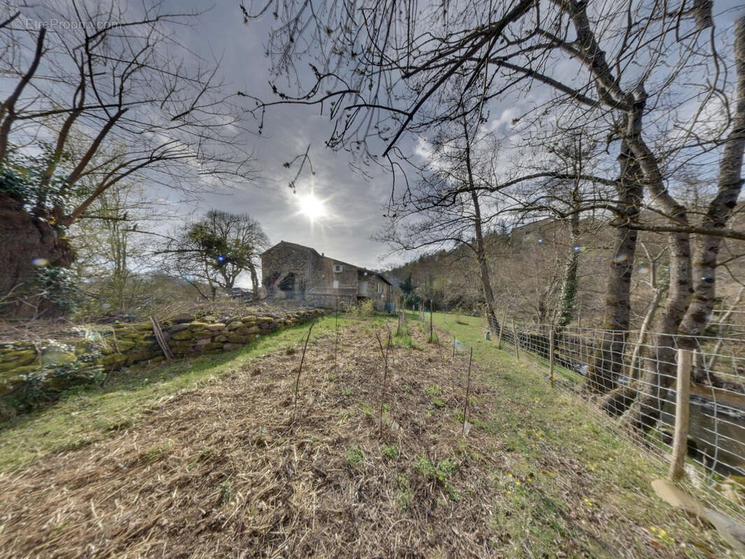 Maison à SAINT-VINCENT-DE-DURFORT