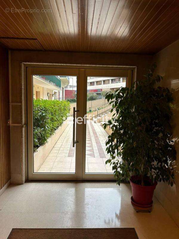 Appartement à PARIS-12E