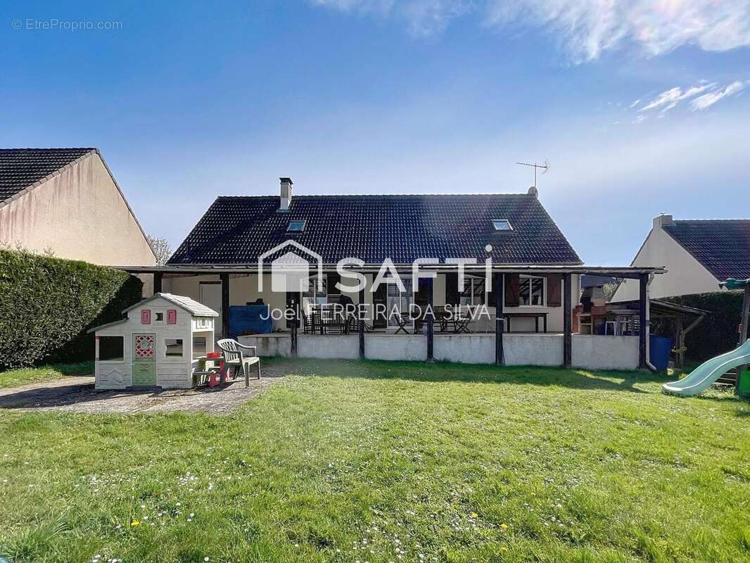 Maison 167 m² à Saint-Agnan  - photo 2
