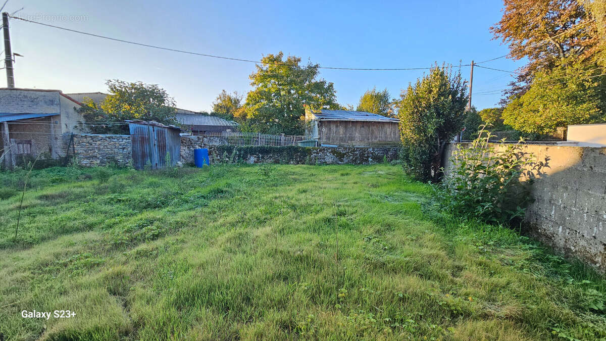 Terrain à NIORT