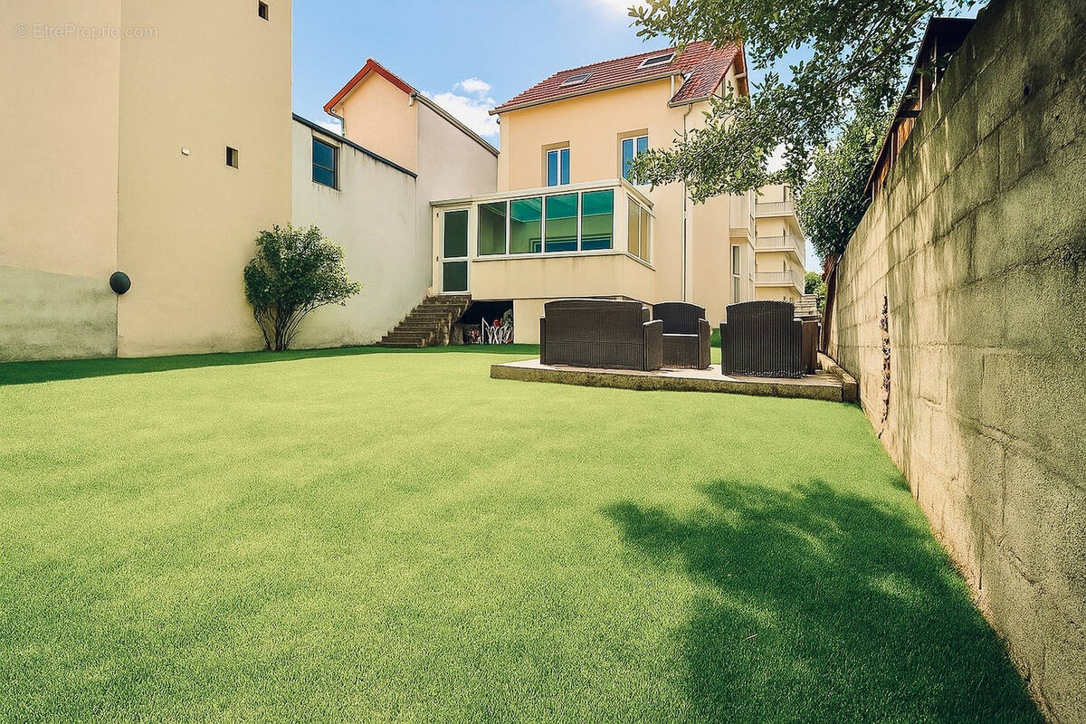 Maison à MAISONS-LAFFITTE