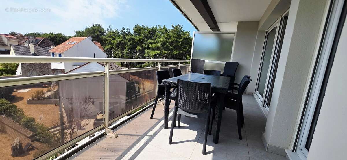 Le Touquet : secteur Pinède : T2 cabine avec large balcon / cave et parking - photo 2