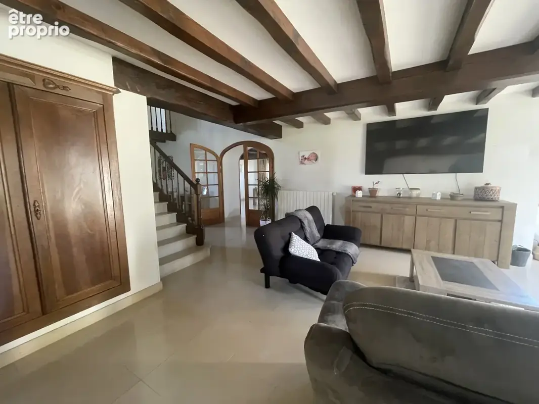 Prignac magnifique propriete de 290 m2 parc de 7500 m2 gite de 130 m2 garage de 60 m2 dependances de 190 m2 - photo 7