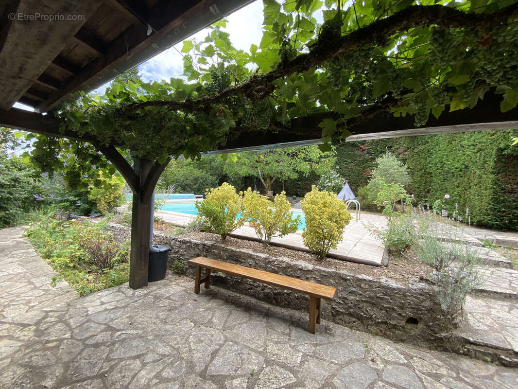 Maison à PONTCIRQ