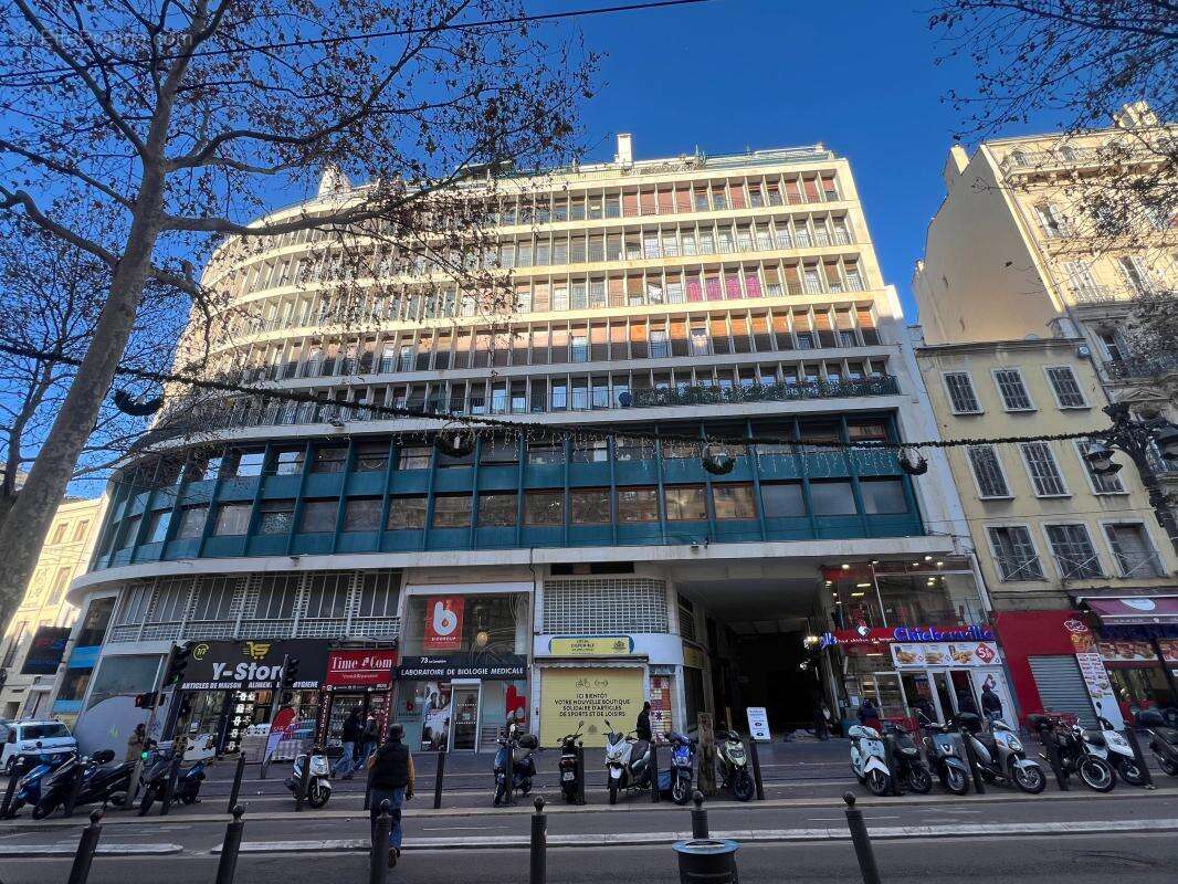 Appartement à MARSEILLE-1E