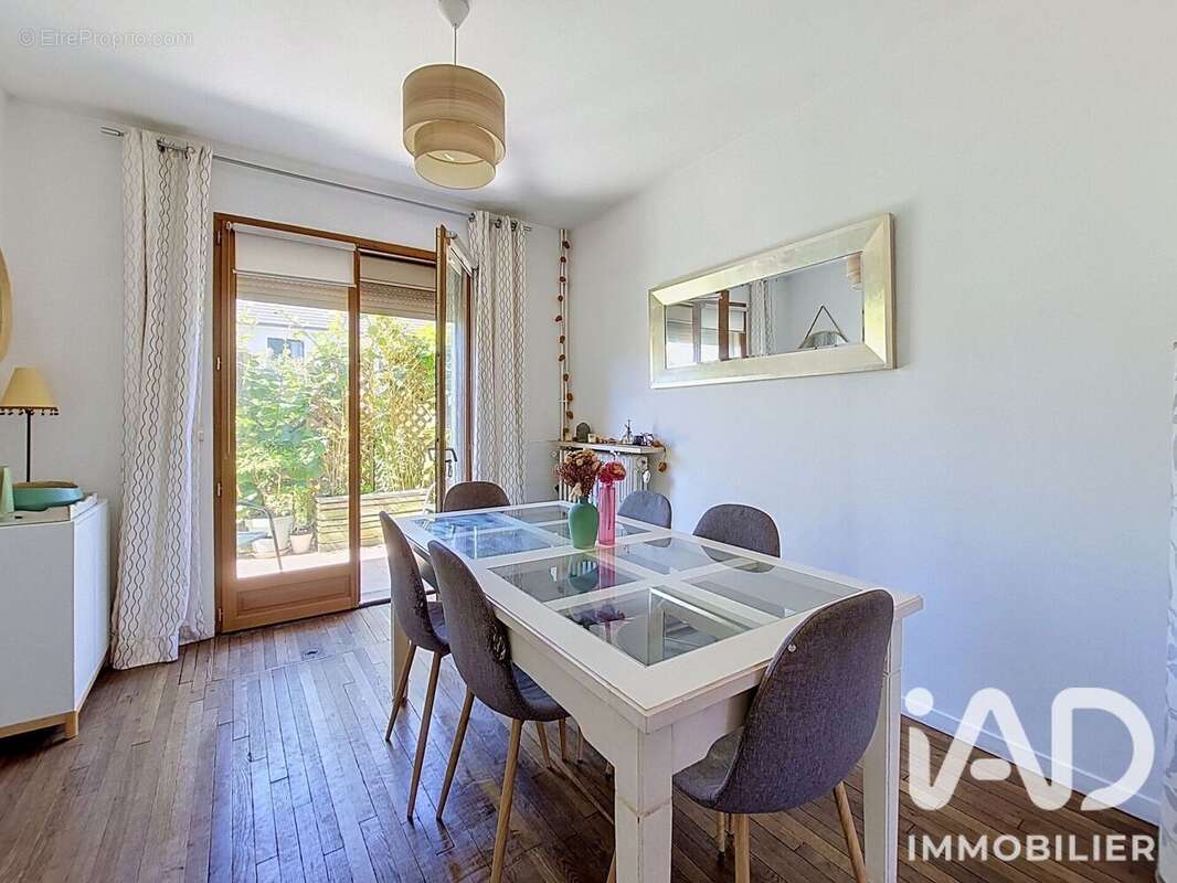 Maison 100 m² à Velizy-Villacoublay  - photo 9