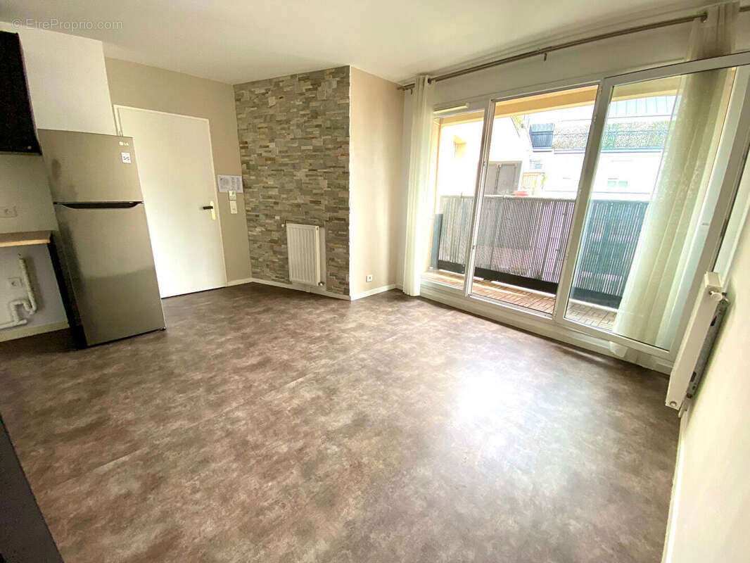 Appartement à SARTROUVILLE