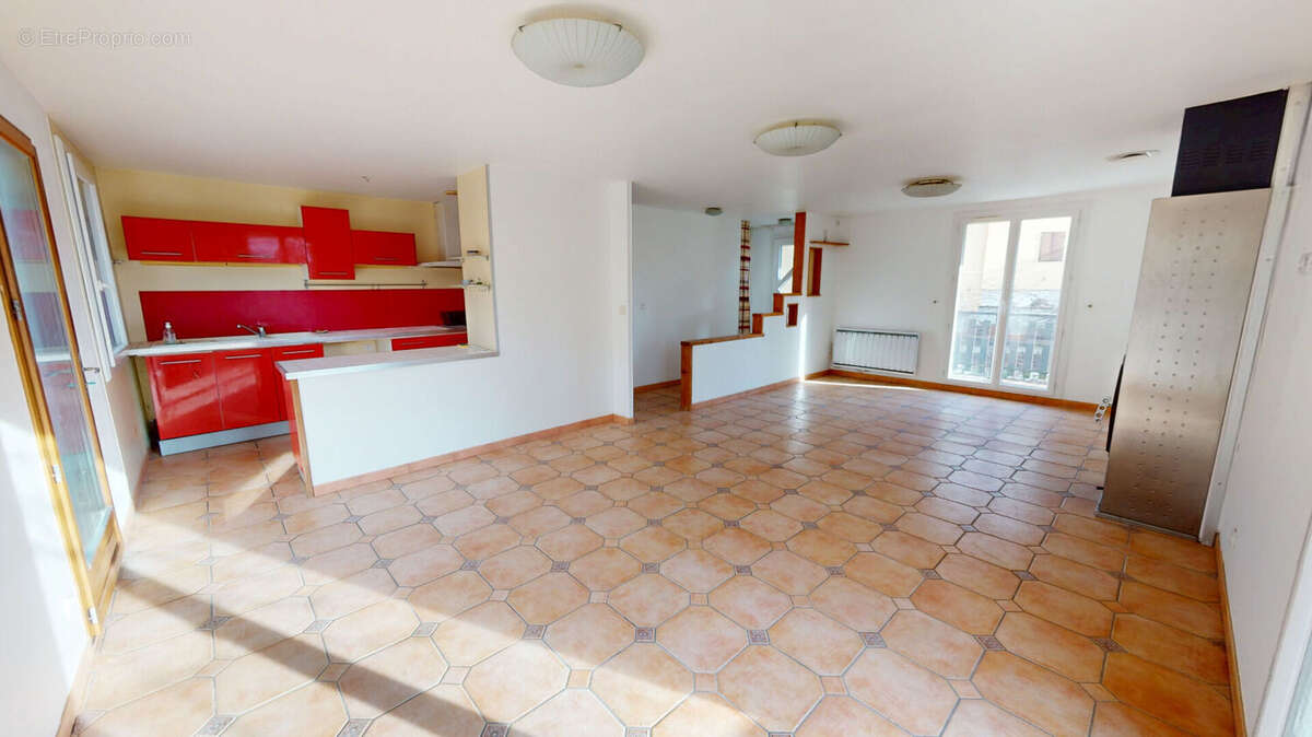 Maison à CHAPAREILLAN