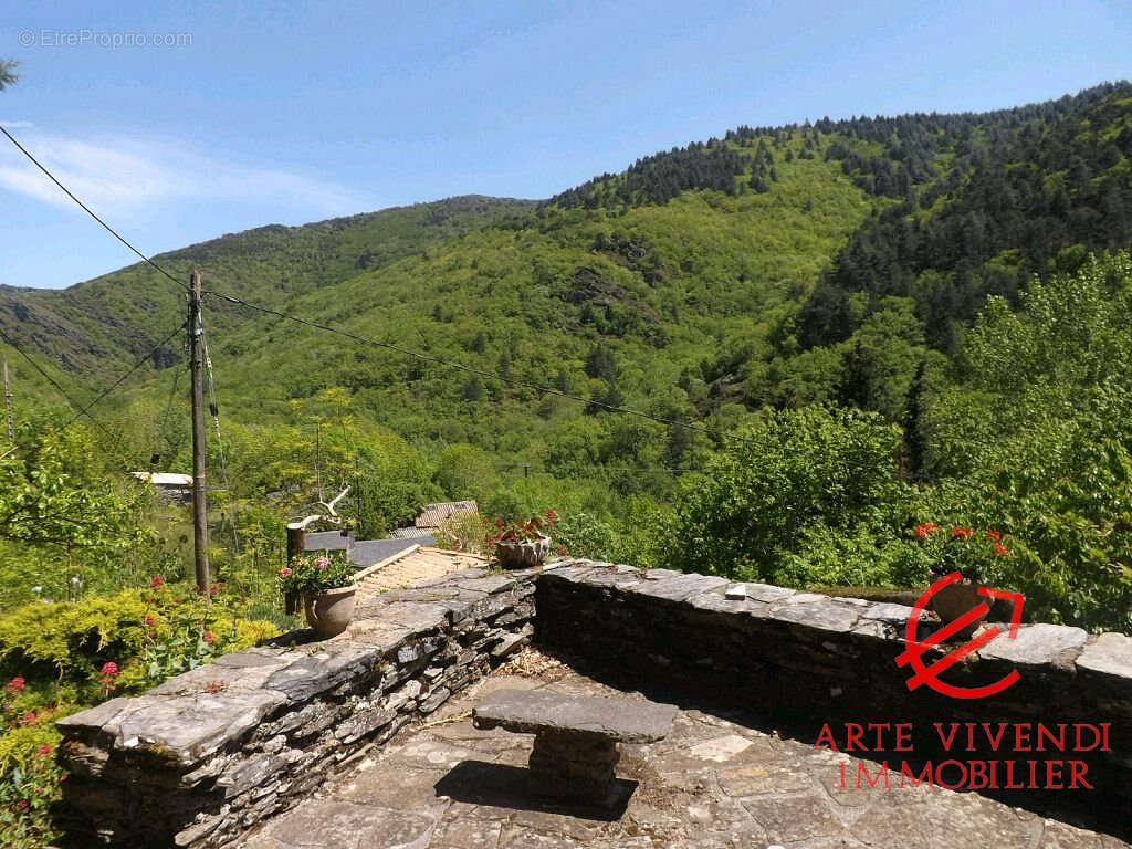 Maison à LESPINASSIERE