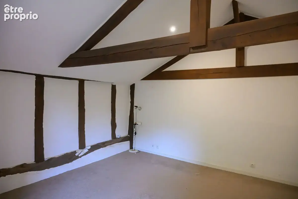Une ferme de 1859, ses 4 600 m² de parc et sa piscine - photo 25