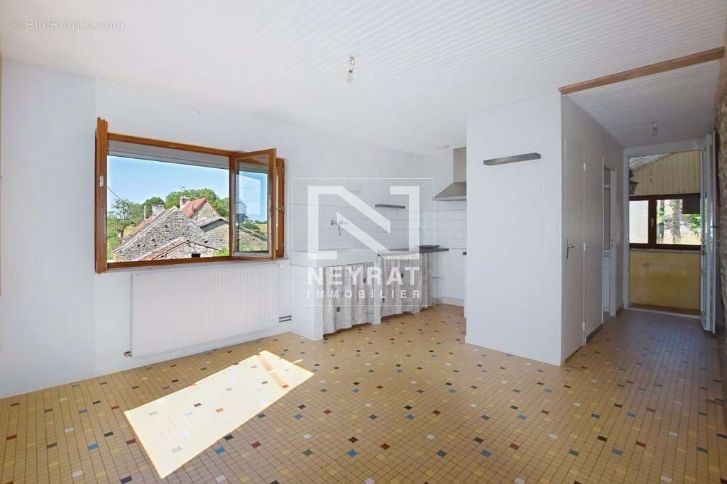 Marcilly les buxy - photo 10